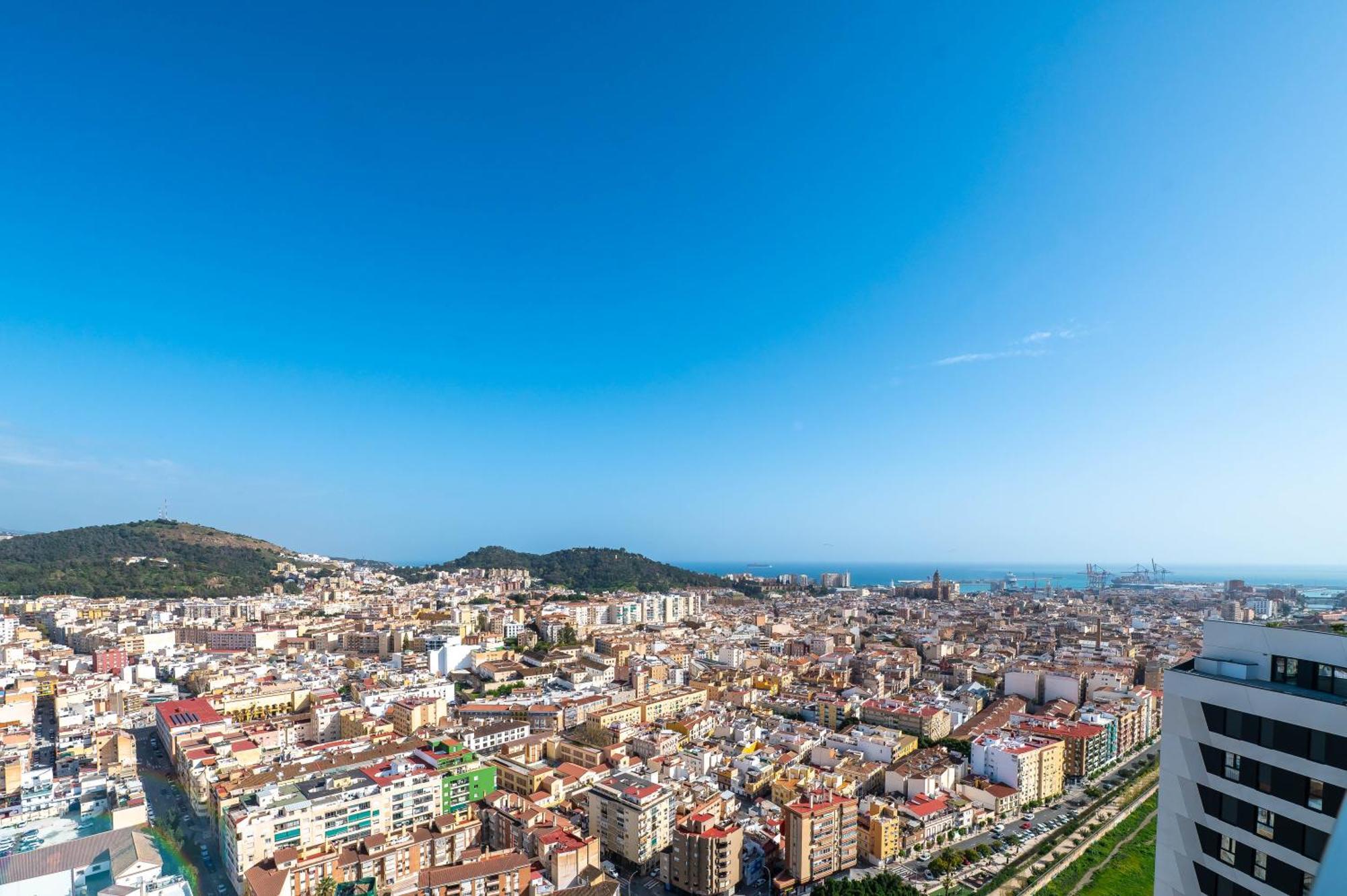 Sky Urban Tower Apartment Málaga
